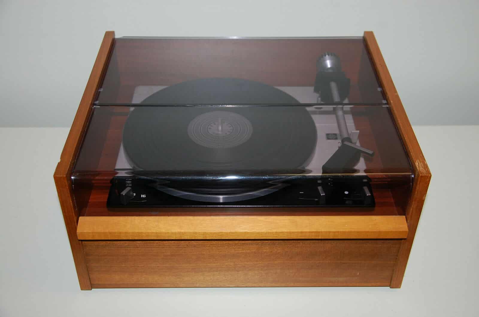 TELEFUNKEN The 210 turntable Audiophile News & Music Review