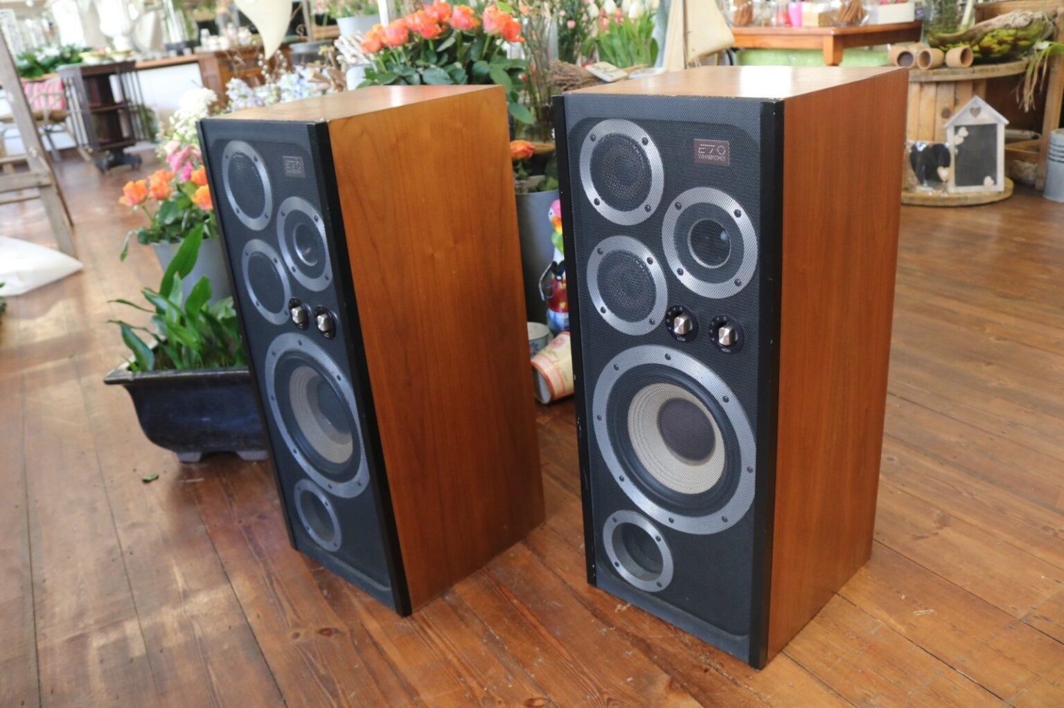 WHARFEDALE E70 image gallery Audiophile News & Music Review